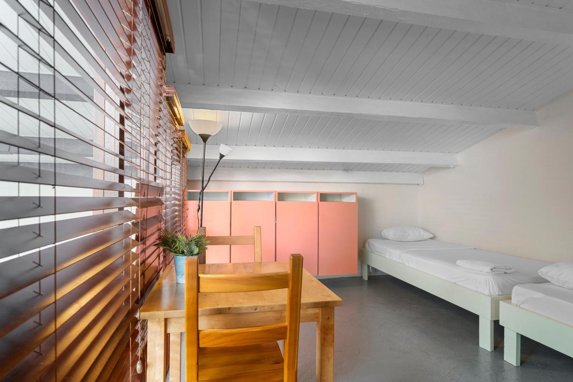 First Curacao Hostel Willemstad Exterior foto