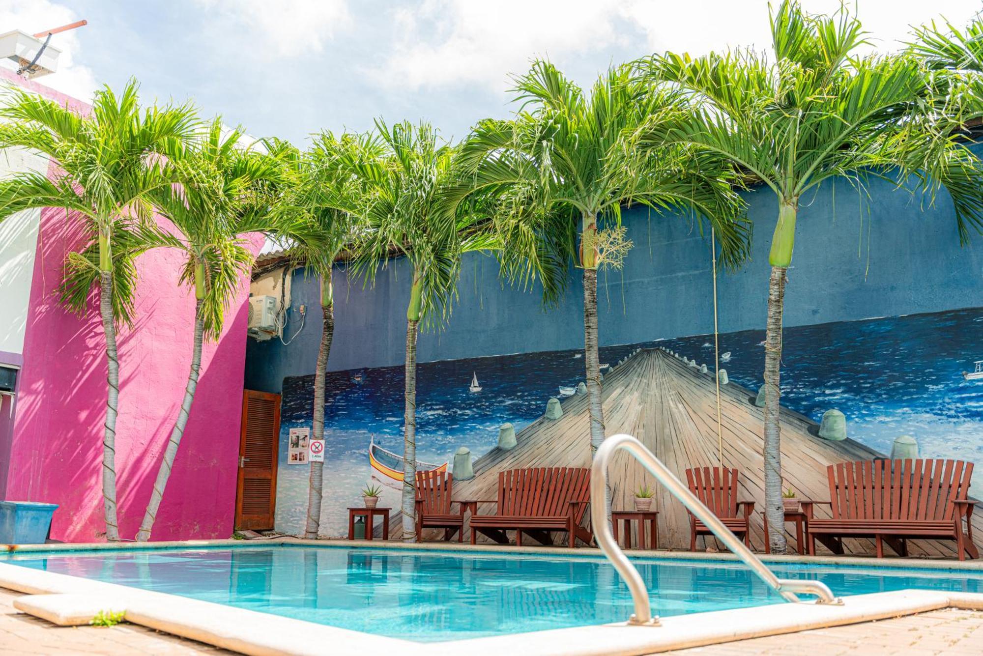First Curacao Hostel Willemstad Exterior foto