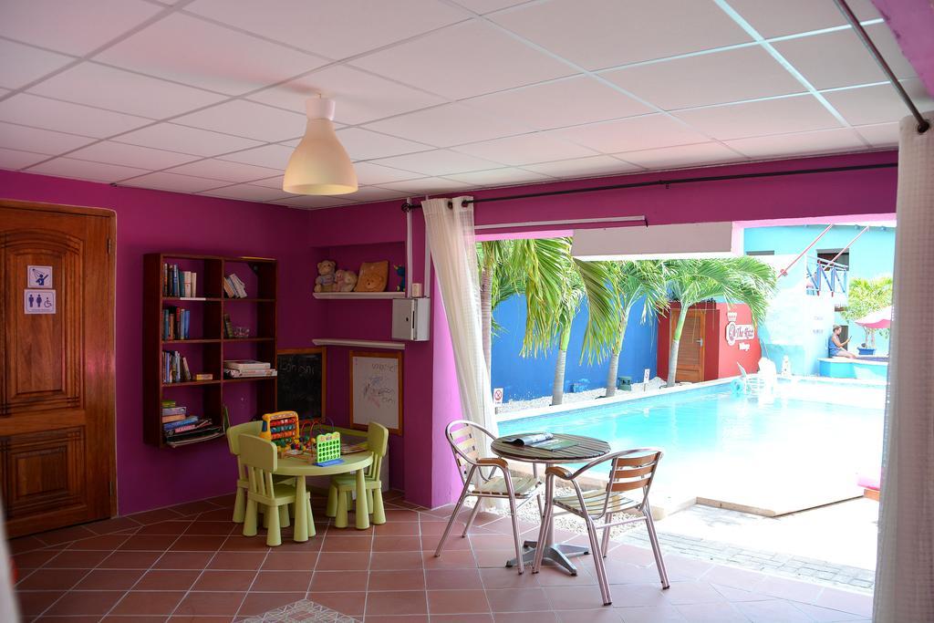 First Curacao Hostel Willemstad Exterior foto