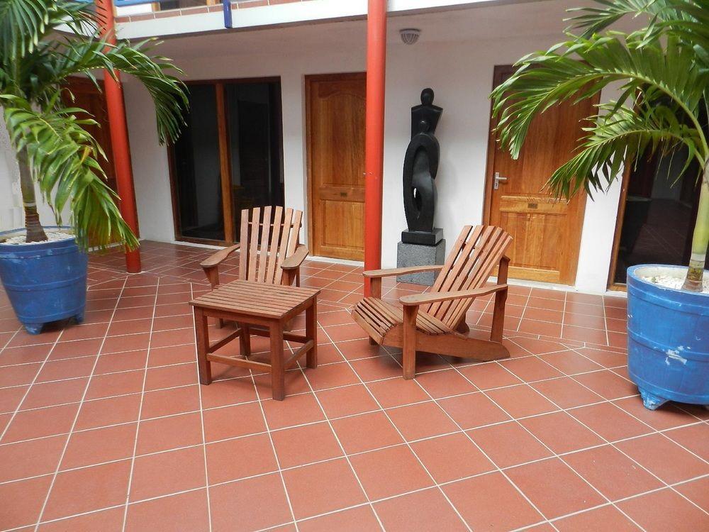 First Curacao Hostel Willemstad Exterior foto