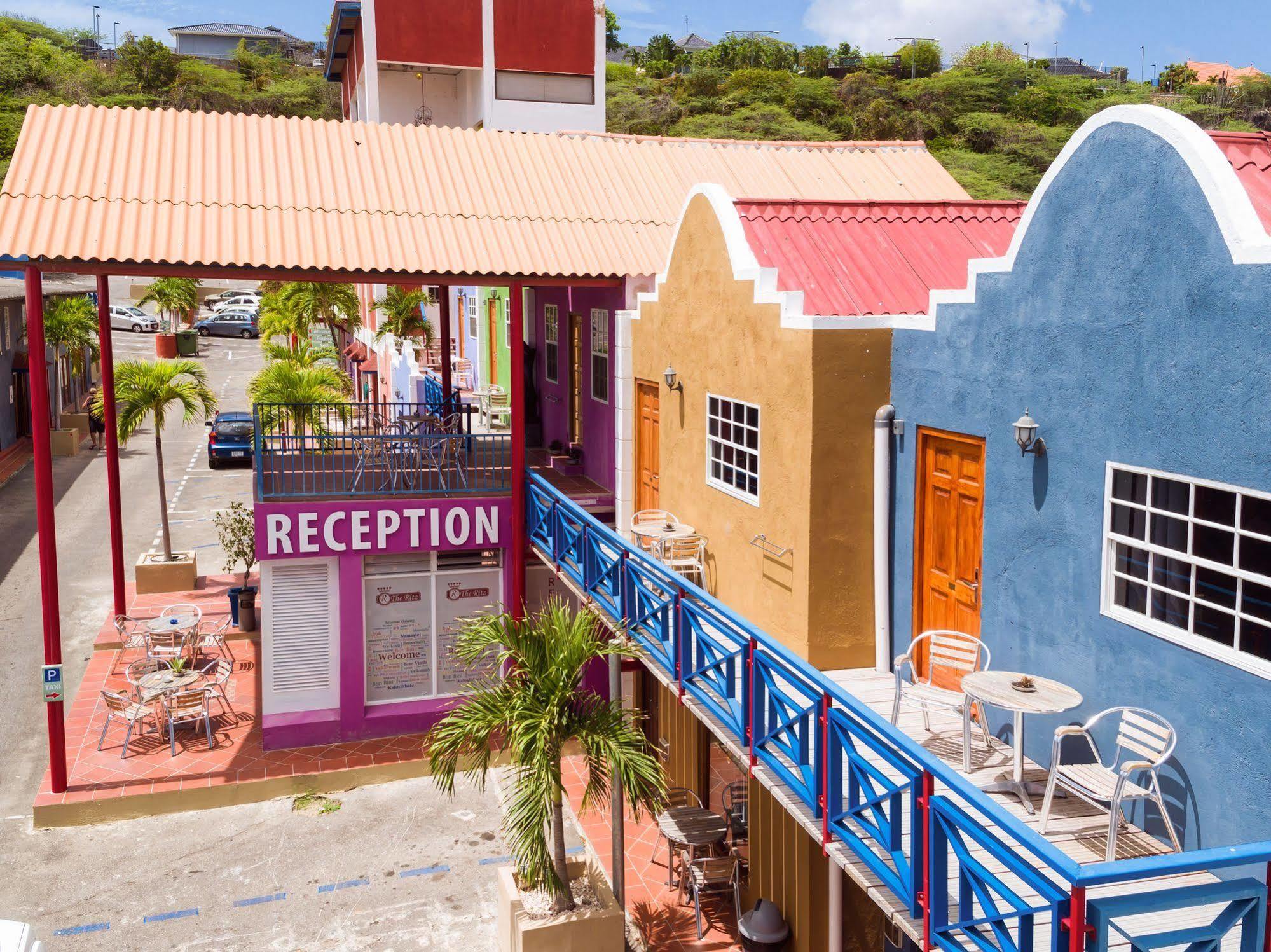 First Curacao Hostel Willemstad Exterior foto