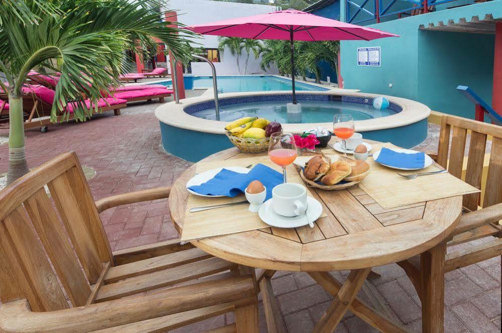 First Curacao Hostel Willemstad Exterior foto
