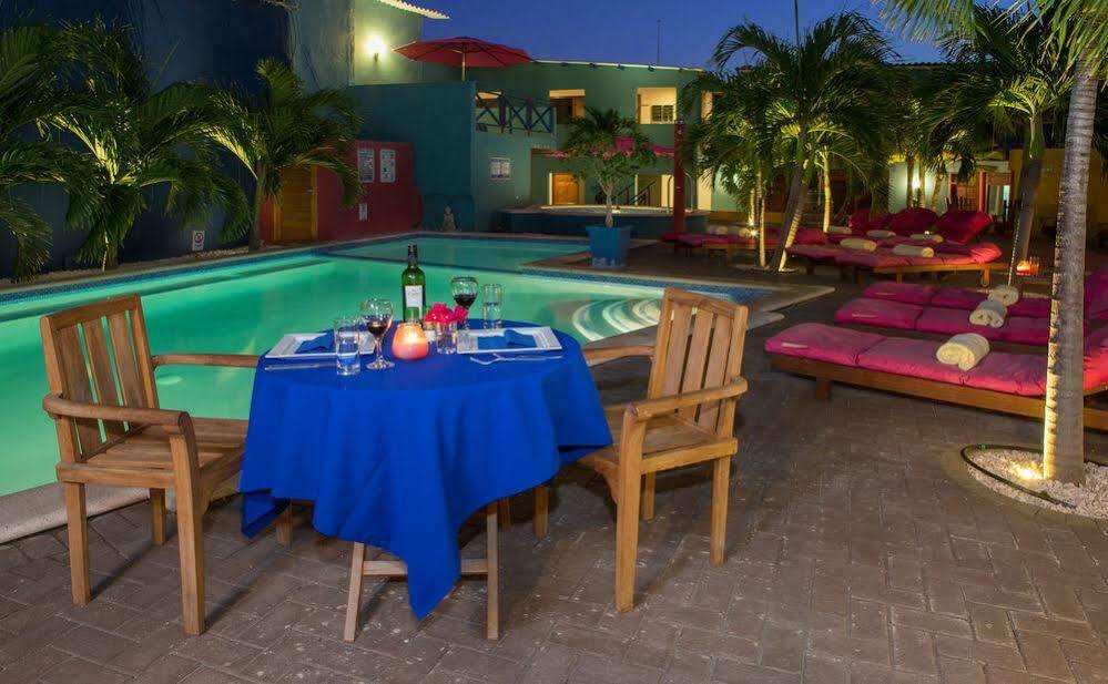 First Curacao Hostel Willemstad Exterior foto